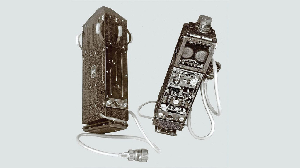 Прилад Д-200